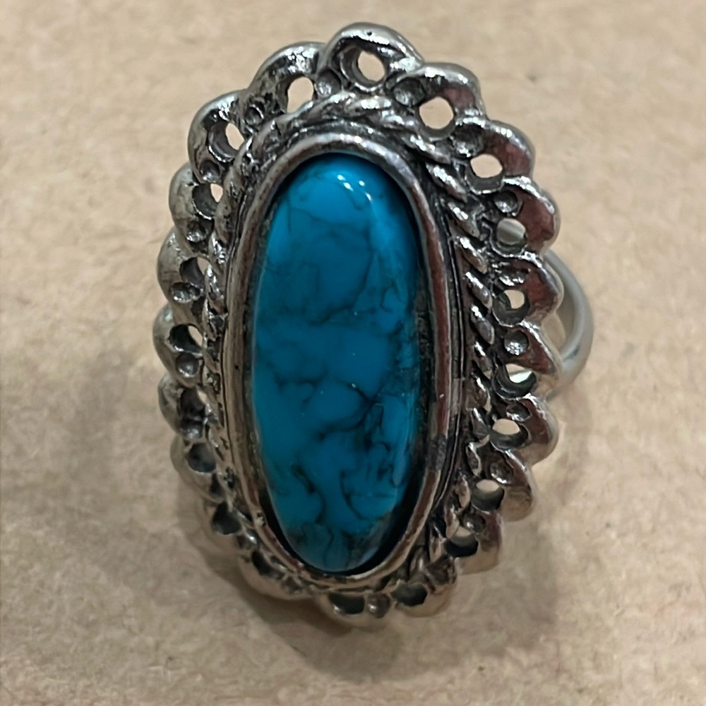 Vintage Turquoise Sterling Silver Ring Oval Turquoise Gemstone 8g Size 7.5
